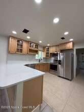 186 Long Point Rd in Cape Canaveral, FL - Building Photo - Building Photo