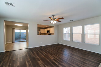 10916 W Elm St in Phoenix, AZ - Building Photo - Building Photo