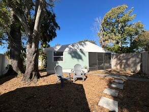 610 N Woodlynne Ave in Tampa, FL - Building Photo - Building Photo