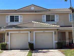 5907 Abbey Rd in Tamarac, FL - Building Photo - Building Photo