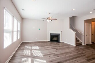 6500 Bluegill Rd in Charlotte, NC - Foto de edificio - Building Photo