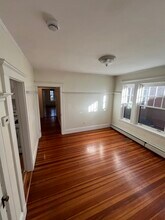 60 Hammond St, Unit #2 in Cambridge, MA - Building Photo - Building Photo