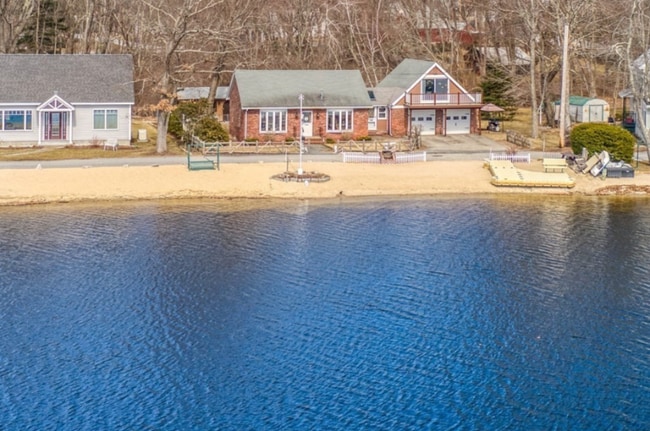property at 20 Russell Rd