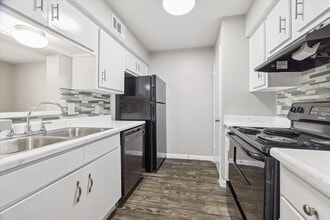 3800 Sherwood Ln in Houston, TX - Building Photo - Building Photo