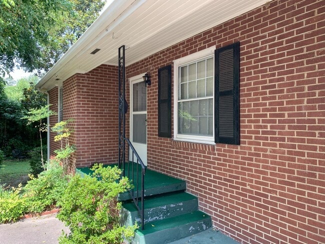 property at 1013 N Eugene St