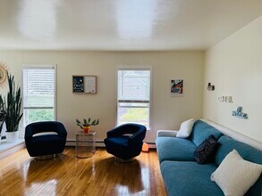 43 Fairlane Rd in Boston, MA - Building Photo - Building Photo