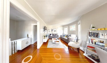 8 Chapman Pl, Unit 2 in Cambridge, MA - Building Photo - Building Photo