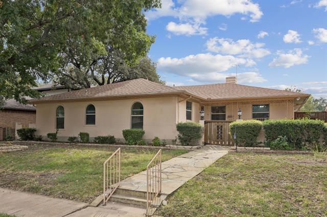 property at 1610 Lexington Dr
