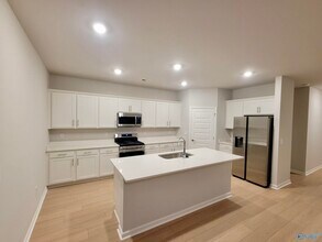 207 Stockyard Cir in Madison, AL - Building Photo - Building Photo