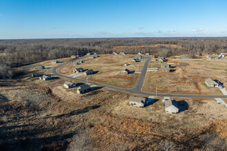 Old Oaks Plains in Ashland City, TN - Building Photo - Building Photo