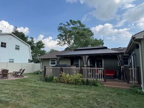 260 Fern Dr in Elk Grove Village, IL - Building Photo - Building Photo