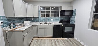 2634 Tidewater Dr in Houston, TX - Building Photo