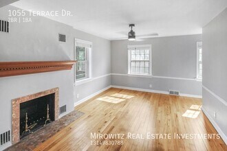 1055 Terrace Dr in Richmond Heights, MO - Building Photo - Building Photo