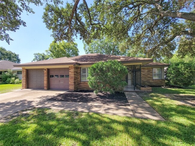 property at 4602 Redstart St