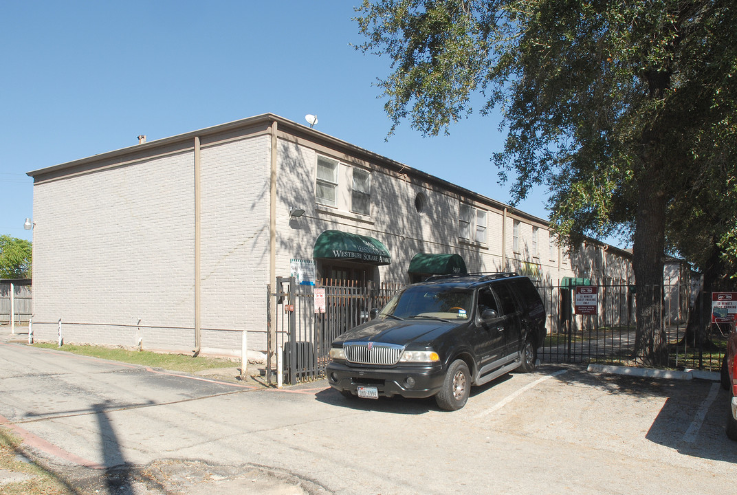 Westbury Square Apartments in Houston, TX - Building Photo