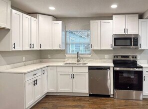 211 Wanda Dr in Irving, TX - Building Photo - Building Photo