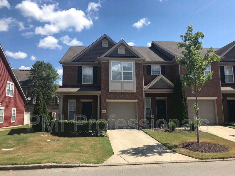 8411 Charbay Cir in Brentwood, TN - Building Photo