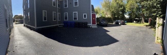 48 Market St, Unit 2nd Flr in Warren, RI - Building Photo - Building Photo