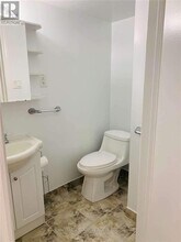 101 Woodfern Dr in Toronto, ON - Building Photo - Building Photo