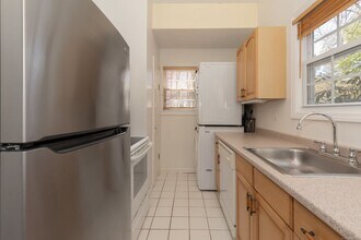 57 Knollcrest Rd in New Fairfield, CT - Building Photo - Building Photo