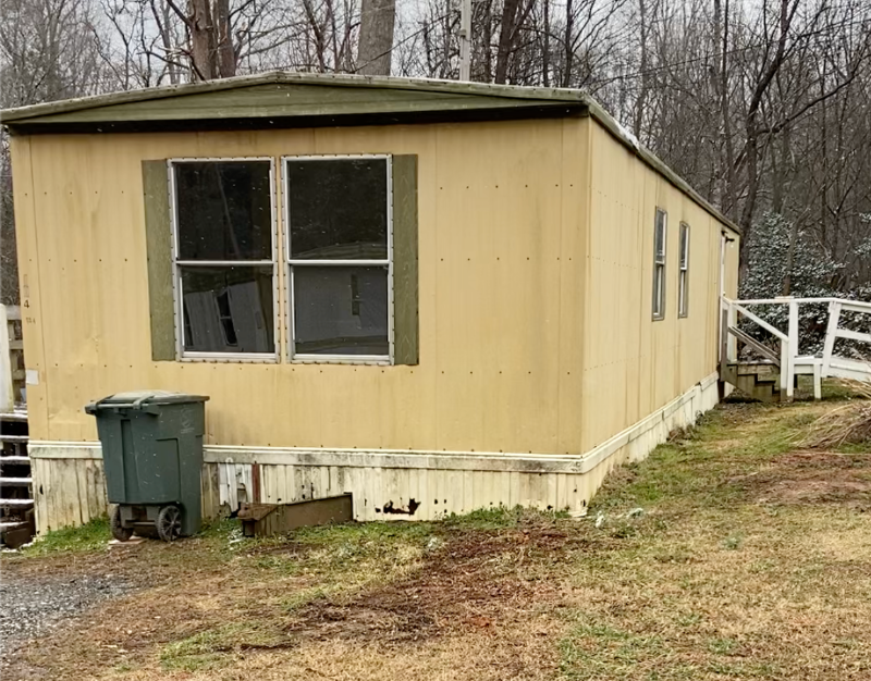 101 Moses Ct in Dallas, NC - Building Photo