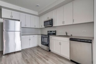 Crenshaw Lofts in Los Angeles, CA - Building Photo