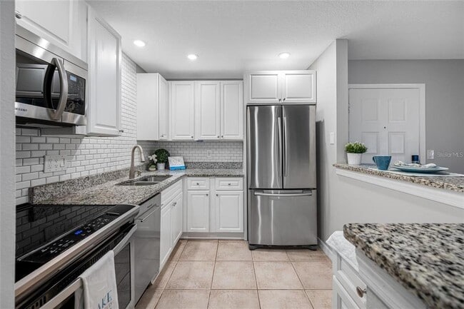 property at 3295 Fox Chase Cir