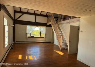 394 Dennis Rd in Honesdale, PA - Building Photo - Building Photo