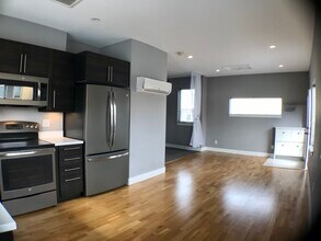 2803 W 52nd Ave, Unit Studio in Denver, CO - Building Photo - Building Photo