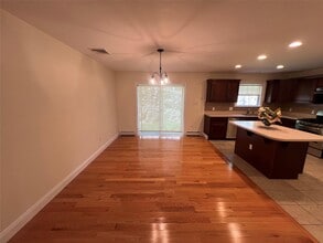 18 Southfield Ave in Dobbs Ferry, NY - Foto de edificio - Building Photo
