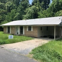 4004 Lee Ct in Monroe, LA - Building Photo