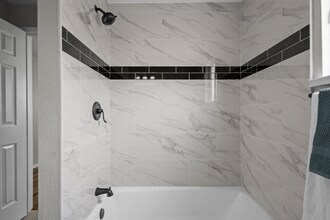 390 Scranton St in Aurora, CO - Building Photo - Building Photo