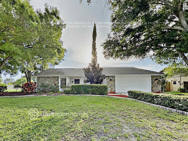 494 Still Meadows Cir W in Palm Harbor, FL - Foto de edificio - Building Photo