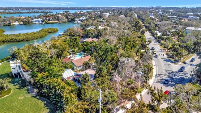 4237 Higel Ave in Siesta Key, FL - Building Photo - Building Photo