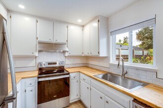 310 Boyce St in Santa Rosa, CA - Building Photo - Building Photo