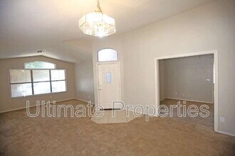 15256 W Melissa Ln in Surprise, AZ - Foto de edificio - Building Photo