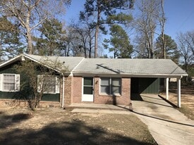 739 Tennessee Ave NW in Aiken, SC - Building Photo