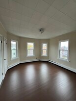 314 High St in New Britain, CT - Building Photo