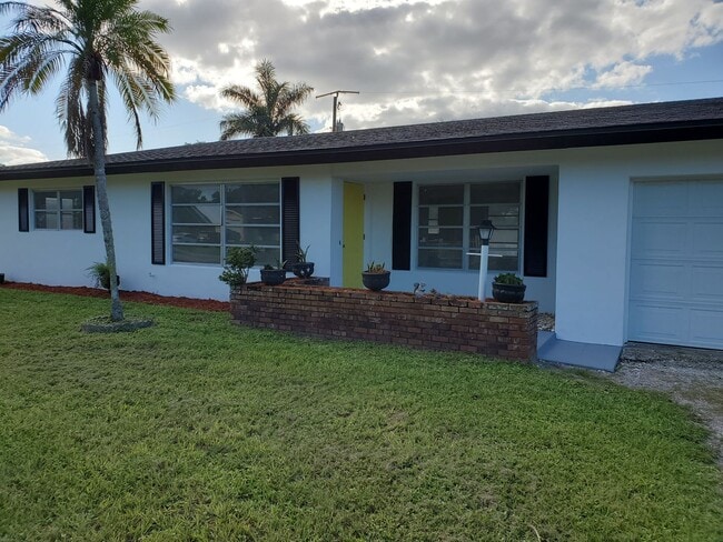 211 Oklahoma Ave in Ft. Myers, FL - Building Photo - Building Photo