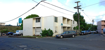 2734 Varsity Pl in Honolulu, HI - Building Photo - Building Photo