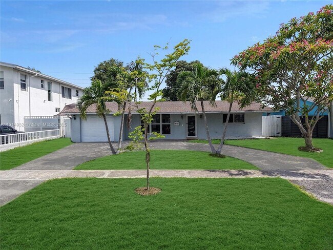 4721 W Park Rd in Hollywood, FL - Building Photo - Building Photo