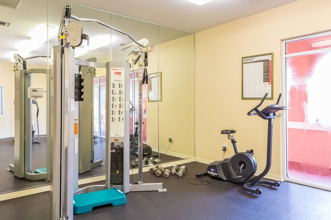 Villa Biscayne in Homestead, FL - Foto de edificio - Interior Photo