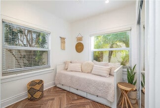 322 Oregon St, Unit SI FL1-ID1077064P in Hollywood, FL - Foto de edificio - Building Photo