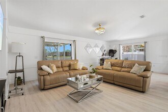 10608 Laxton St in Orlando, FL - Building Photo - Building Photo