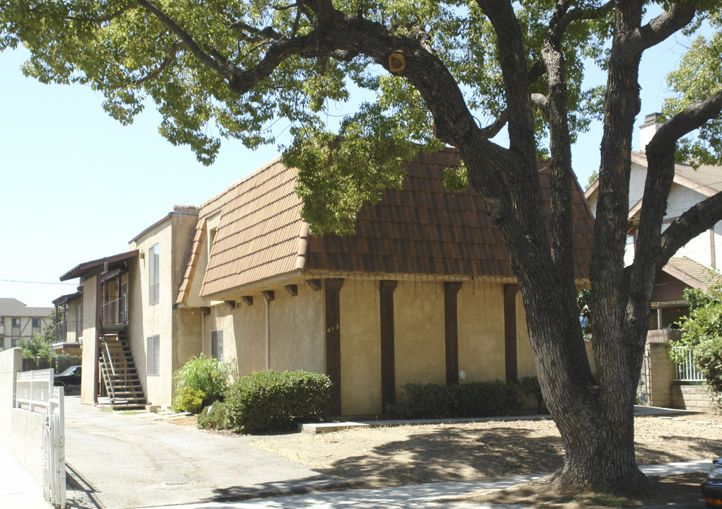 413 S Monterey St in Alhambra, CA - Building Photo