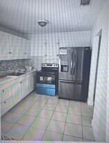 5890 NW 20th St in Lauderhill, FL - Building Photo