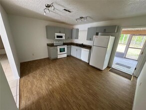 821 Savona Pl in Kissimmee, FL - Building Photo - Building Photo