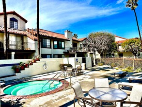 2025 Majorca Dr in Oxnard, CA - Building Photo - Building Photo