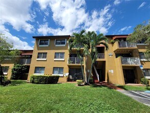 15610 SW 80th St in Miami, FL - Building Photo - Building Photo