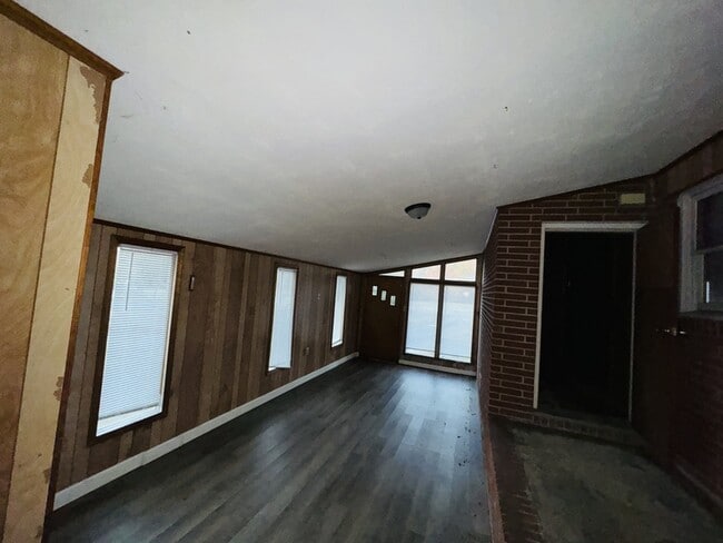 1096 NC-56 in Louisburg, NC - Building Photo - Building Photo